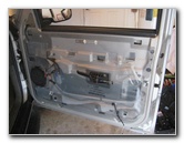 2000-2006-GM-Chevrolet-Tahoe-Interior-Door-Panel-Removal-Guide-038