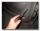 2000-2006-GM-Chevrolet-Tahoe-Interior-Door-Panel-Removal-Guide-047