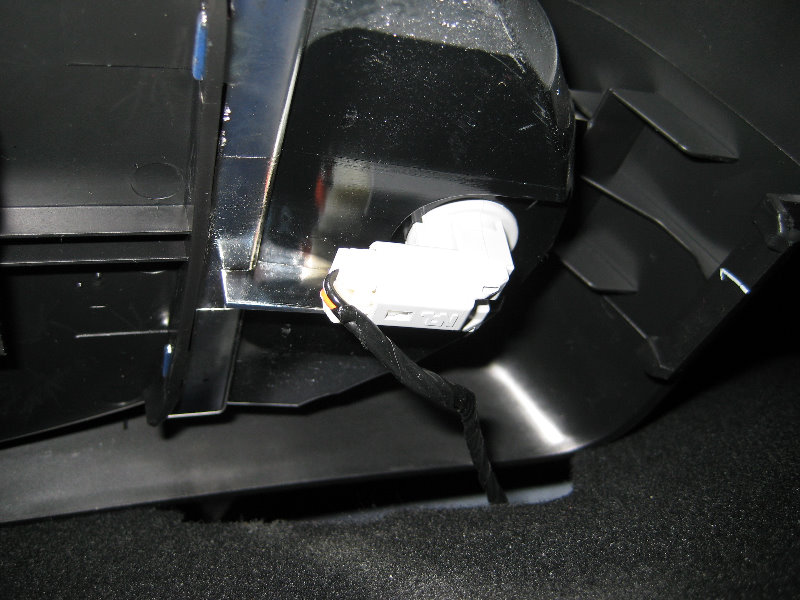 2009 Nissan altima brake light replacement #9