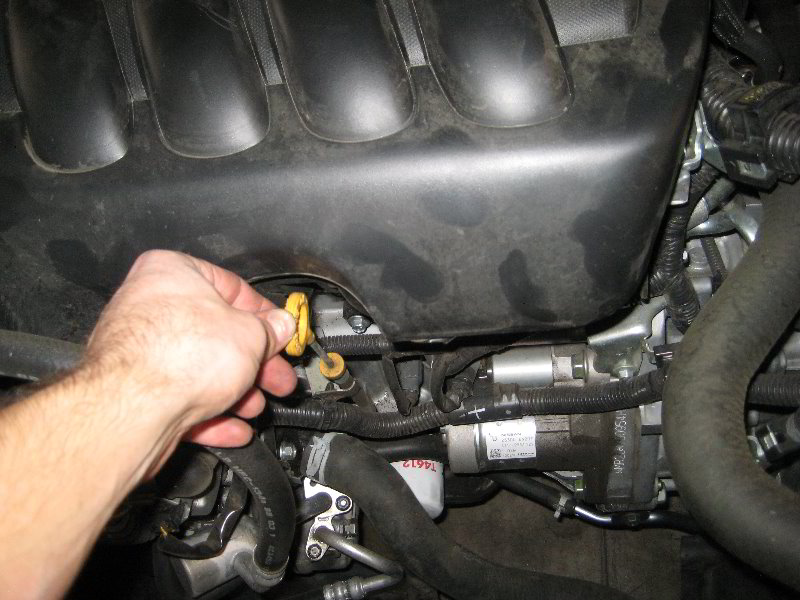 2007-2012-Nissan-Sentra-Engine-Oil-Change-Guide-023