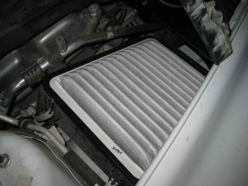2008-2012-GM-Chevy-Malibu-Engine-Air-Filter-Replacement-Guide-005