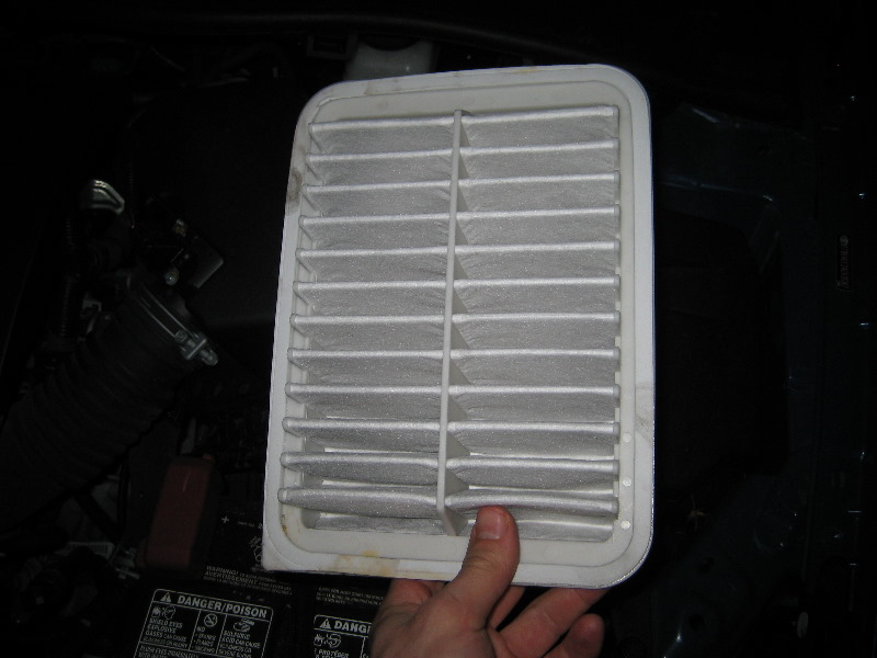replace engine air filter 2009 toyota corolla #5