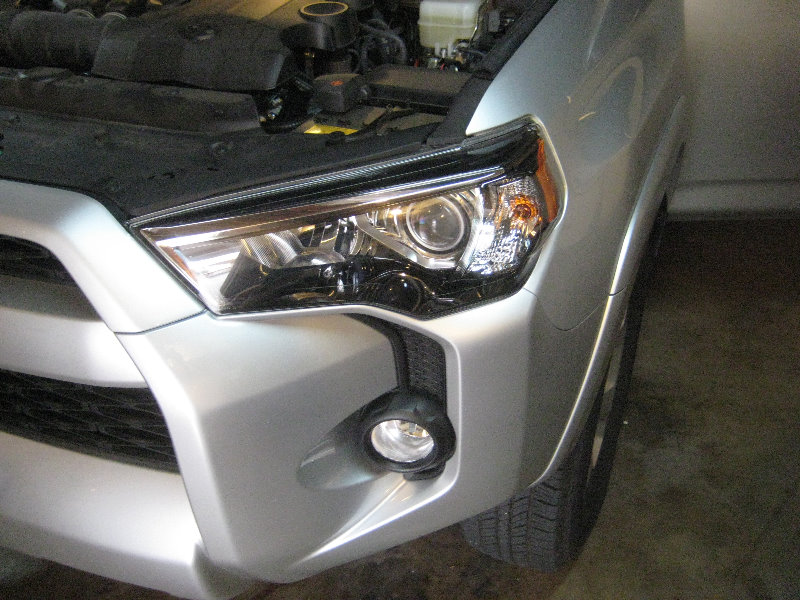 2010-2016-Toyota-4Runner-Headlight-Bulbs-Replacement-Guide-001