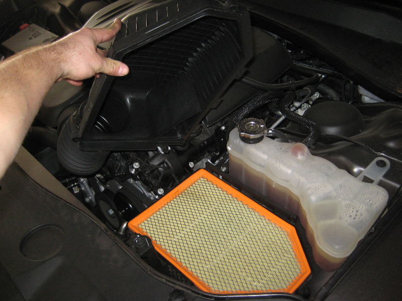 2011-2014-Dodge-Charger-Pentastar-V6-Engine-Air-Filter-Replacement-Guide-007