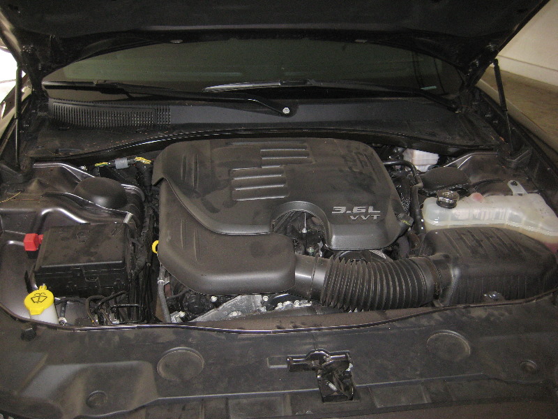 2011-2014-Dodge-Charger-Pentastar-V6-Engine-Oil-Change-Guide-001