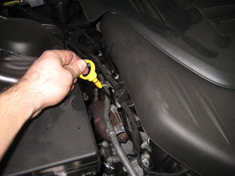2011-2014-Dodge-Charger-Pentastar-V6-Engine-Oil-Change-Guide-004