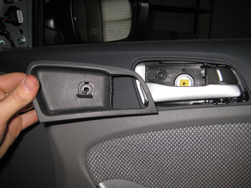 2011-2015-Hyundai-Accent-Interior-Door-Panel-Removal-Guide-028