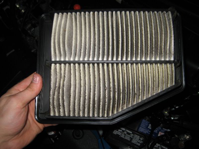 2012-2015-Honda-Civic-Engine-Air-Filter-Replacement-Guide-009