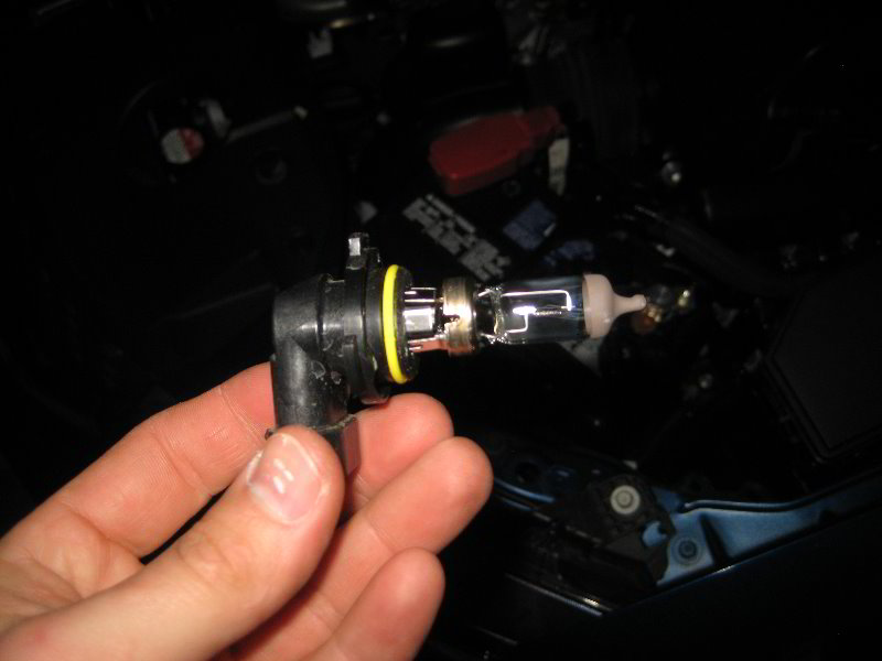 2012-2015-Honda-Civic-Headlight-Bulbs-Replacement-Guide-015