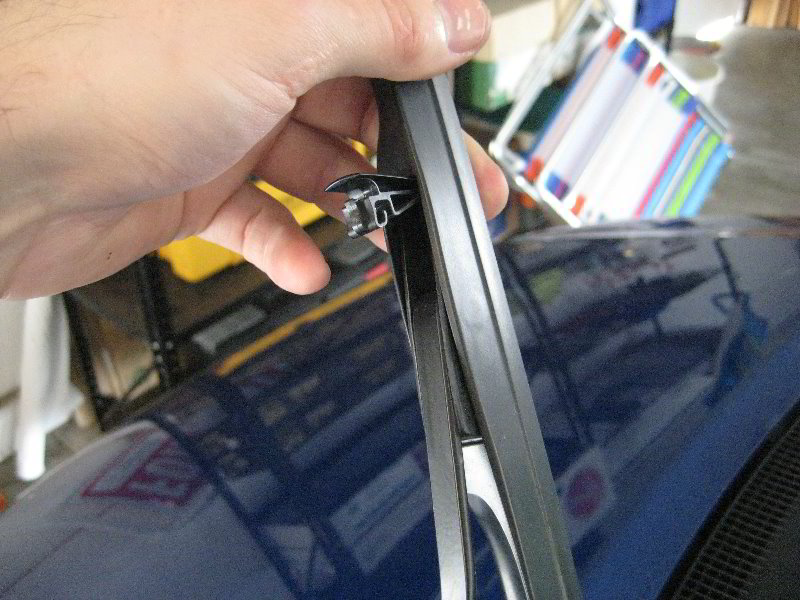 2012-2015-Honda-Civic-Windshield-Window-Wiper-Blades-Replacement-Guide-005
