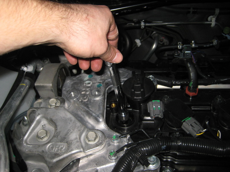 2013-2015-Nissan-Altima-QR25DE-Engine-Spark-Plugs-Replacement-Guide-018