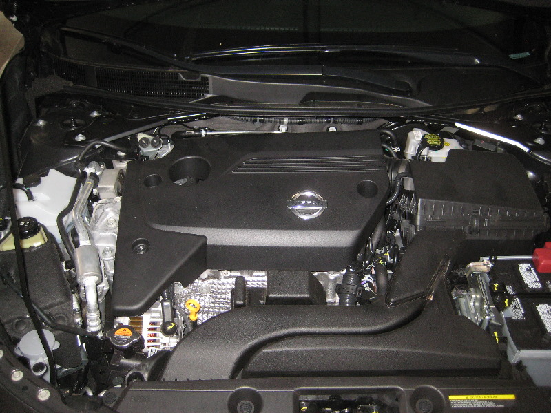 2013-2015-Nissan-Altima-QR25DE-I4-Engine-Oil-Change-Guide-001