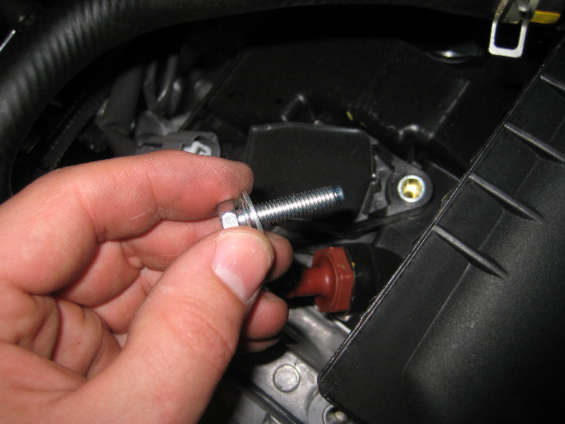 2013-2015-Nissan-Sentra-MRA8DE-Engine-Spark-Plugs-Replacement-Guide-011