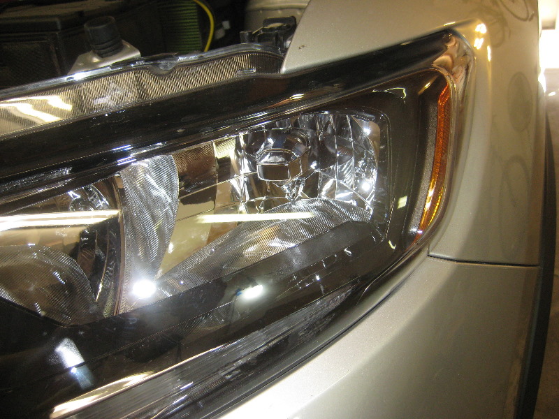 2014-2018-Nissan-Rogue-Headlight-Bulbs-Replacement-Guide-015