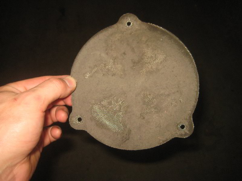 Acura-MDX-Rear-AC-Blower-Motor-Filter-Screen-Cleaning-Guide-019