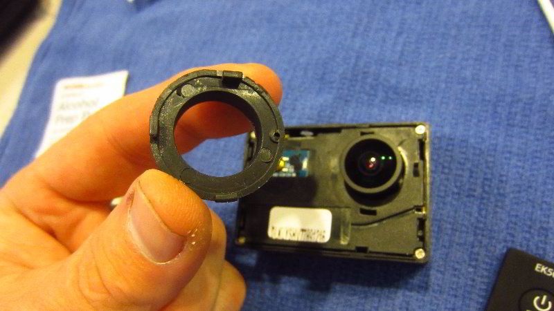 Akaso-EK5000-Action-Camera-Scratched-Lens-Replacement-Guide-023
