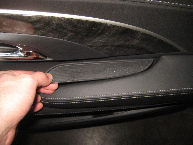 Buick-LaCrosse-Door-Panel-Removal-Speaker-Upgrade-Guide-047