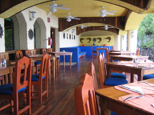 Lorito-Joes-Restaurant-Cancun-03