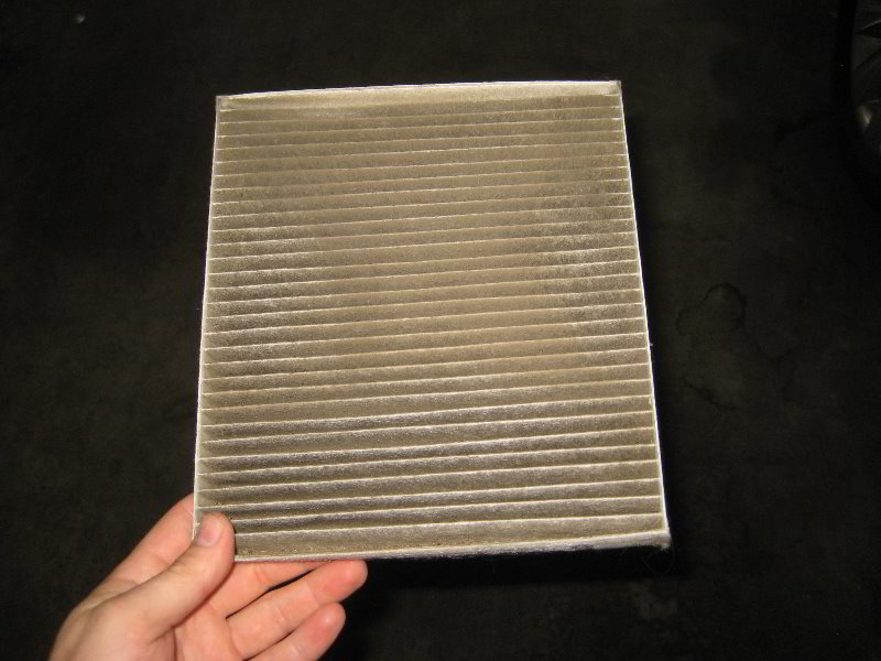 Chrysler-200-HVAC-Cabin-Air-Filter-Replacement-Guide-015