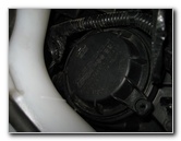 Chrysler-200-Headlight-Bulbs-Replacement-Guide-017
