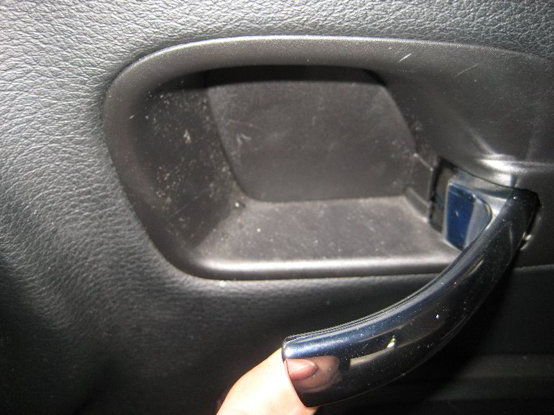 Chrysler-200-Interior-Door-Panel-Removal-Guide-045