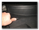 Chrysler-300-Cabin-Air-Filter-Replacement-Guide-003