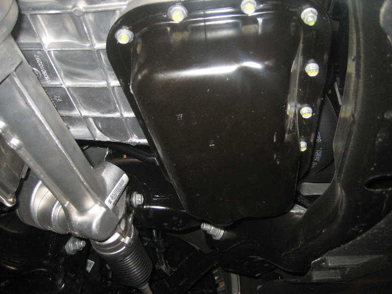 Chrysler-300-Pentastar-V6-Engine-Oil-Change-Filter-Replacement-Guide-021