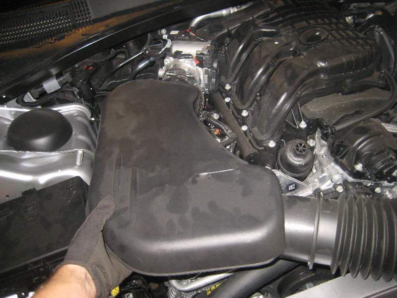 Chrysler-300-Pentastar-V6-Engine-Serpentine-Belt-Replacement-Guide-039