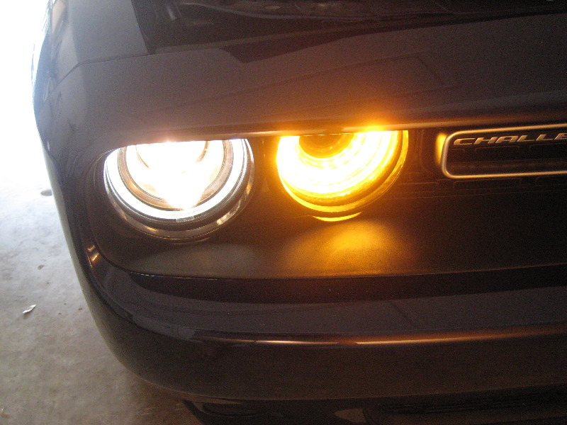Dodge-Challenger-Headlight-Bulbs-Replacement-Guide-017