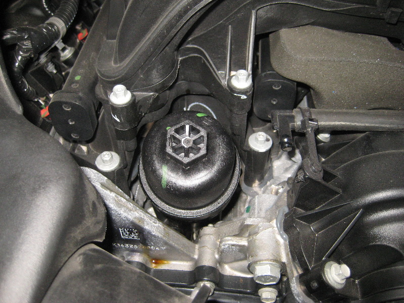 Dodge-Challenger-Pentastar-V6-Engine-Oil-Change-Filter-Replacement-Guide-027