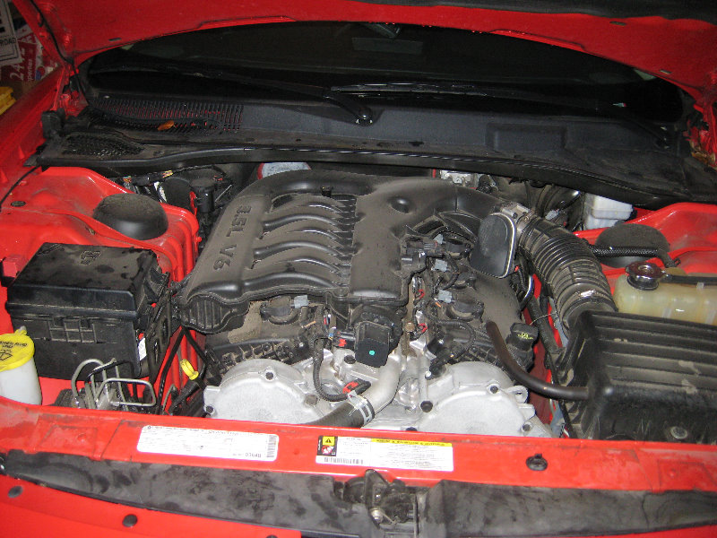 Dodge-Charger-3-5-L-V6-Engine-Oil-and-Filter-Change-Guide-001