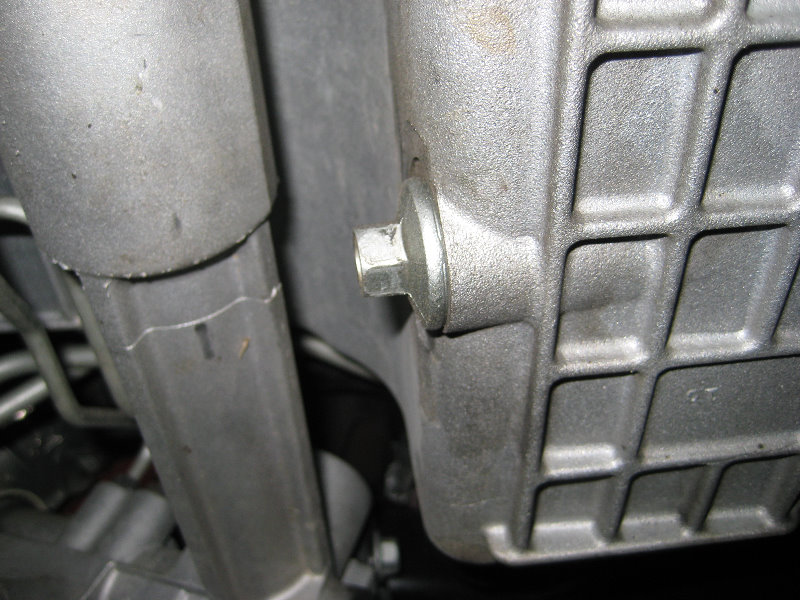 Dodge-Charger-3-5-L-V6-Engine-Oil-and-Filter-Change-Guide-005