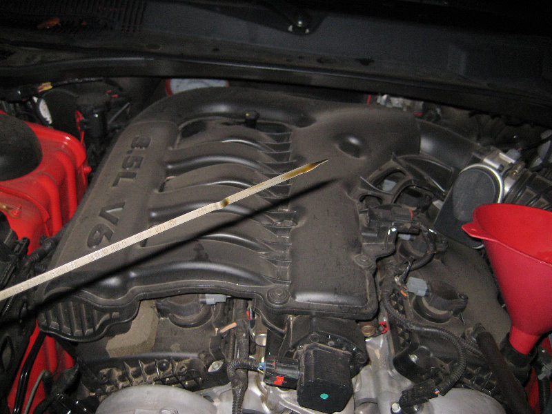 Dodge-Charger-3-5-L-V6-Engine-Oil-and-Filter-Change-Guide-019