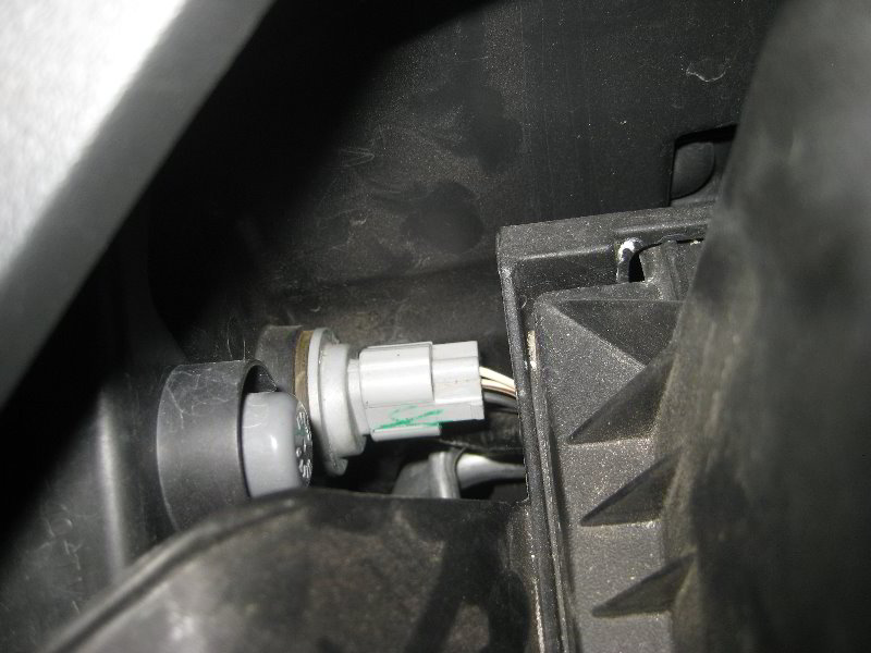 Dodge-Dart-Headlight-Bulbs-Replacement-Guide-029