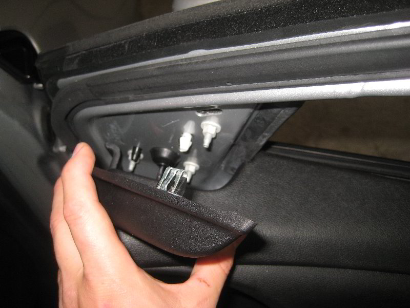 Dodge-Dart-Interior-Door-Panel-Removal-Guide-037