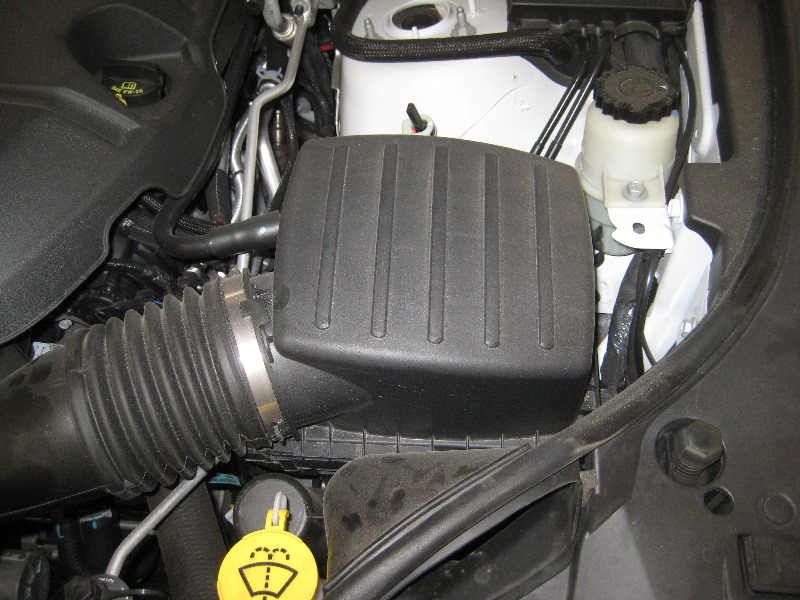 Dodge-Durango-Pentastar-V6-Engine-Air-Filter-Replacement-Guide-001