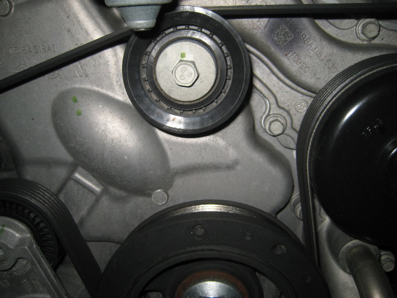 Dodge-Durango-Pentastar-V6-Engine-Serpentine-Belt-Replacement-Guide-014