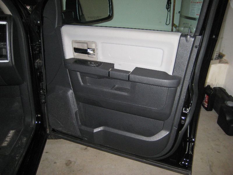Dodge-Ram-1500-Interior-Front-Door-Panel-Removal-Guide-001