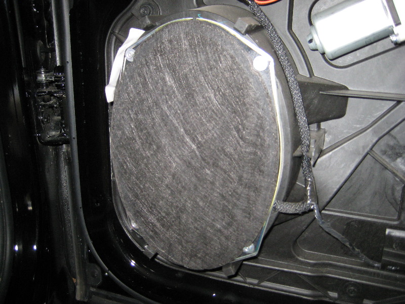 Dodge-Ram-1500-Interior-Front-Door-Panel-Removal-Guide-025