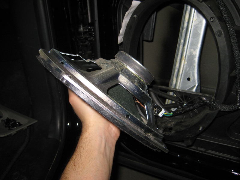 Dodge-Ram-1500-Interior-Front-Door-Panel-Removal-Guide-029