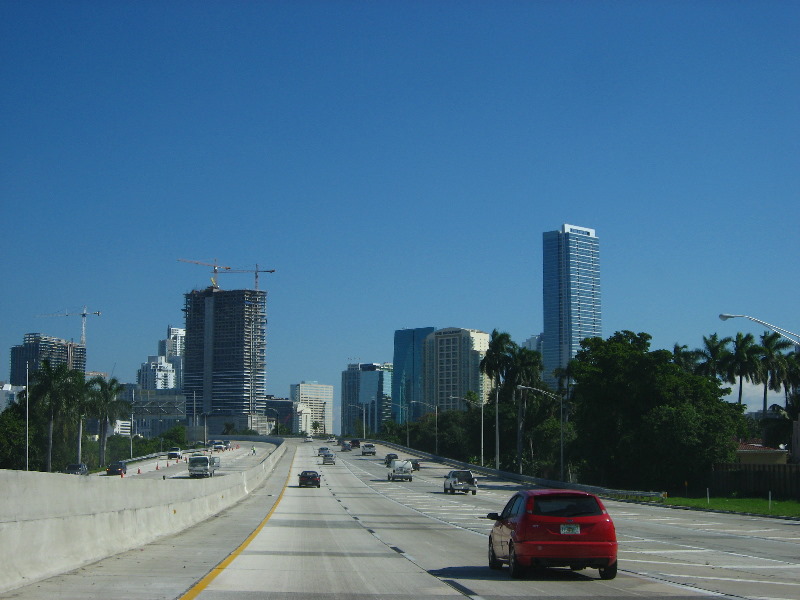 Downtown-Miami-Skyscrapers-I95-Highway-005