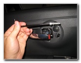 Fiat-500-Interior-Door-Panel-Removal-Guide-016