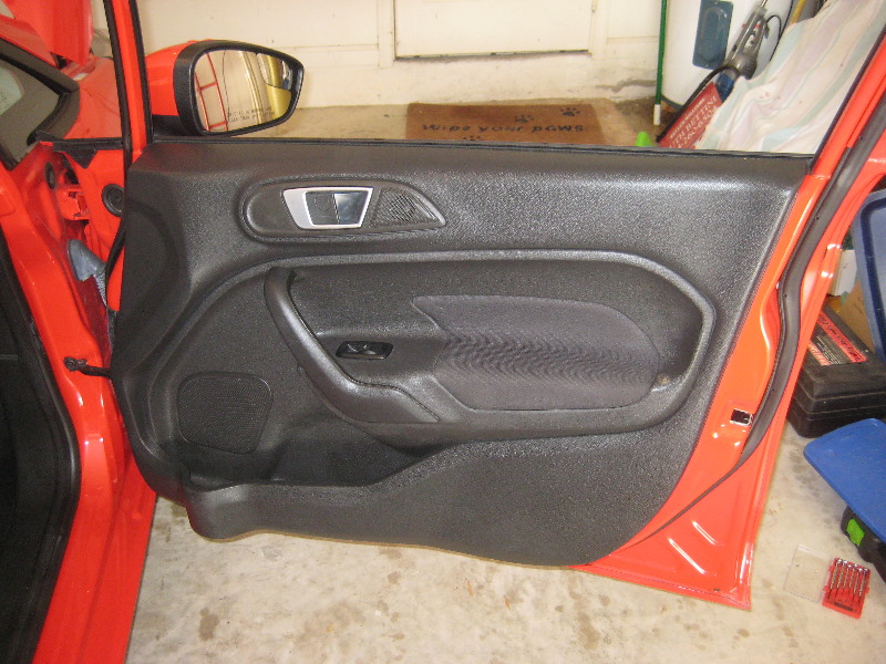 Ford-Fiesta-Plastic-Interior-Door-Panel-Removal-Guide-057