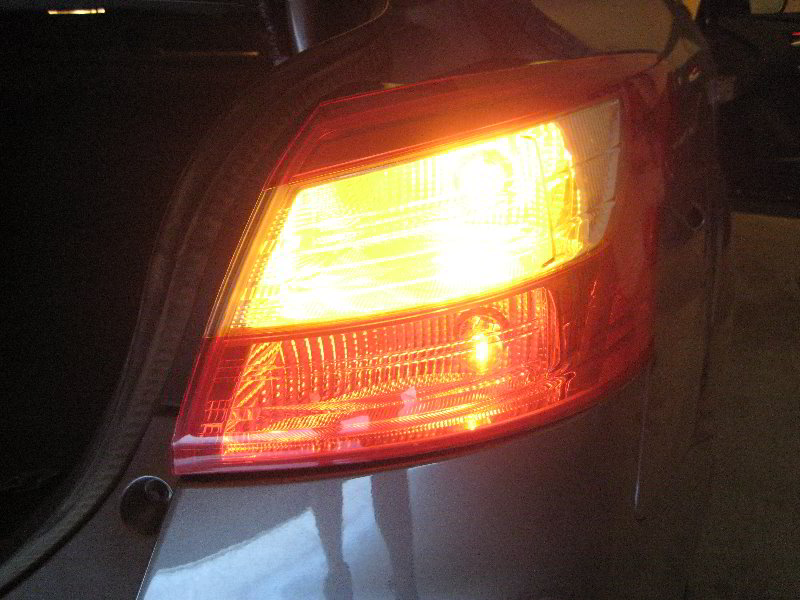 Ford-Focus-Tail-Light-Bulbs-Replacement-Guide-029
