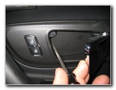 Ford-Taurus-Interior-Door-Panels-Removal-Guide-002
