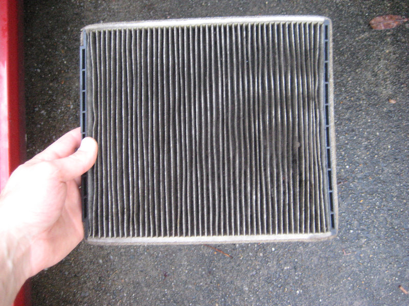2007-2011-GM-Chevy-Aveo-Cabin-Air-Filter-Replacement-Guide-018