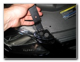 Chevrolet-Cobalt-Headlight-Bulbs-Replacement-Guide-005