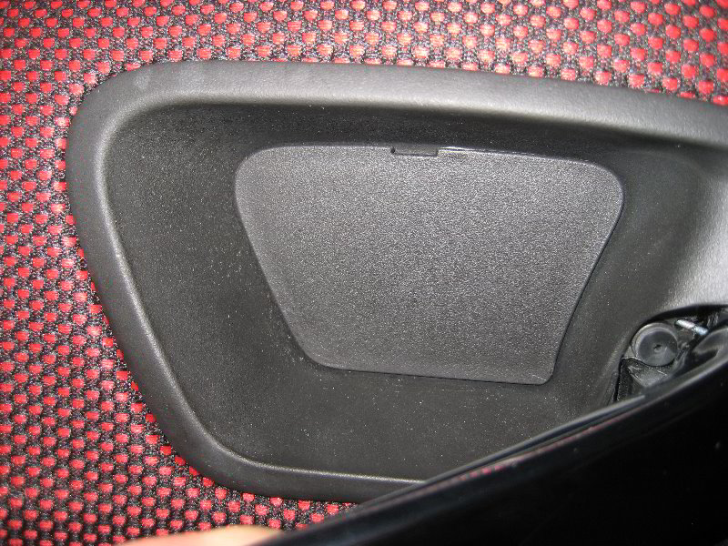 GM-Chevrolet-Cruze-Interior-Door-Panel-Removal-Guide-002