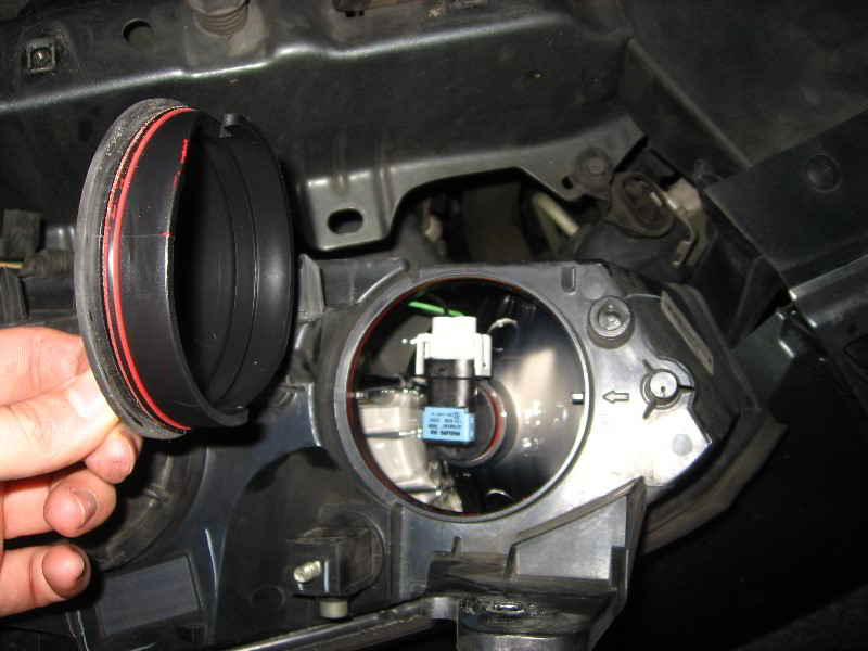 GM-Chevy-Malibu-Headlight-Bulbs-Replacement-Guide-007