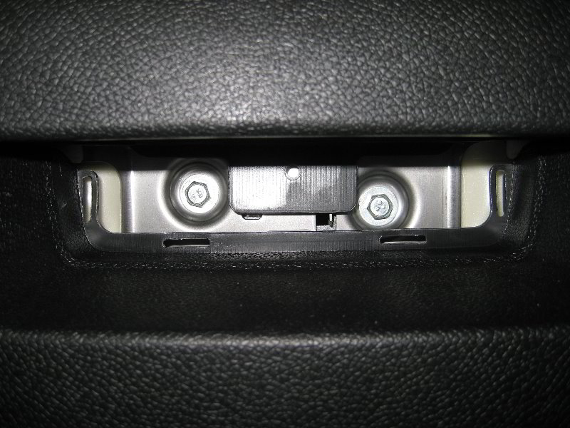 Chevrolet-Silverado-Interior-Door-Panel-Removal-Guide-005